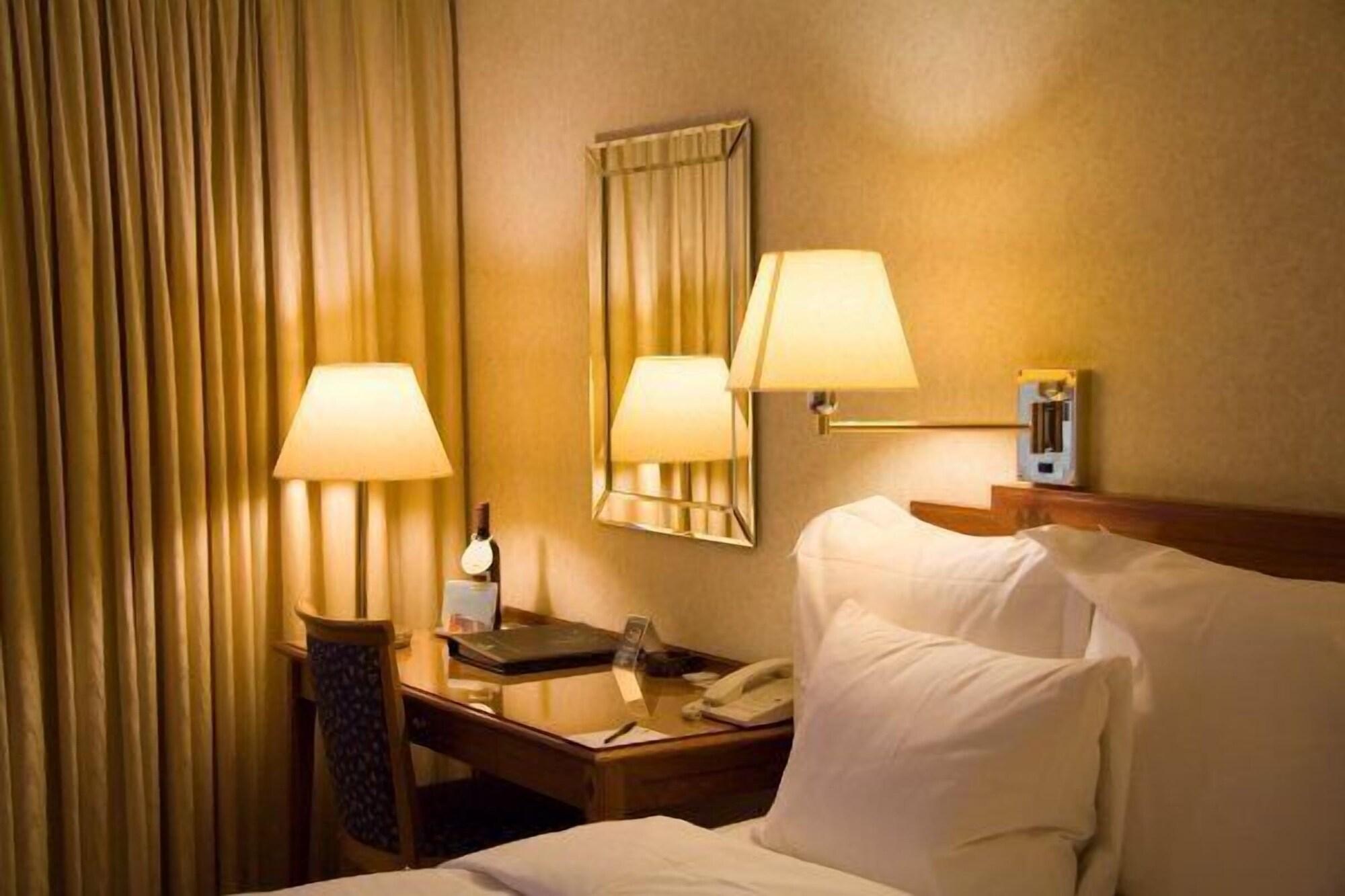 K Royal Hotel - Old City Istanbul Bagian luar foto
