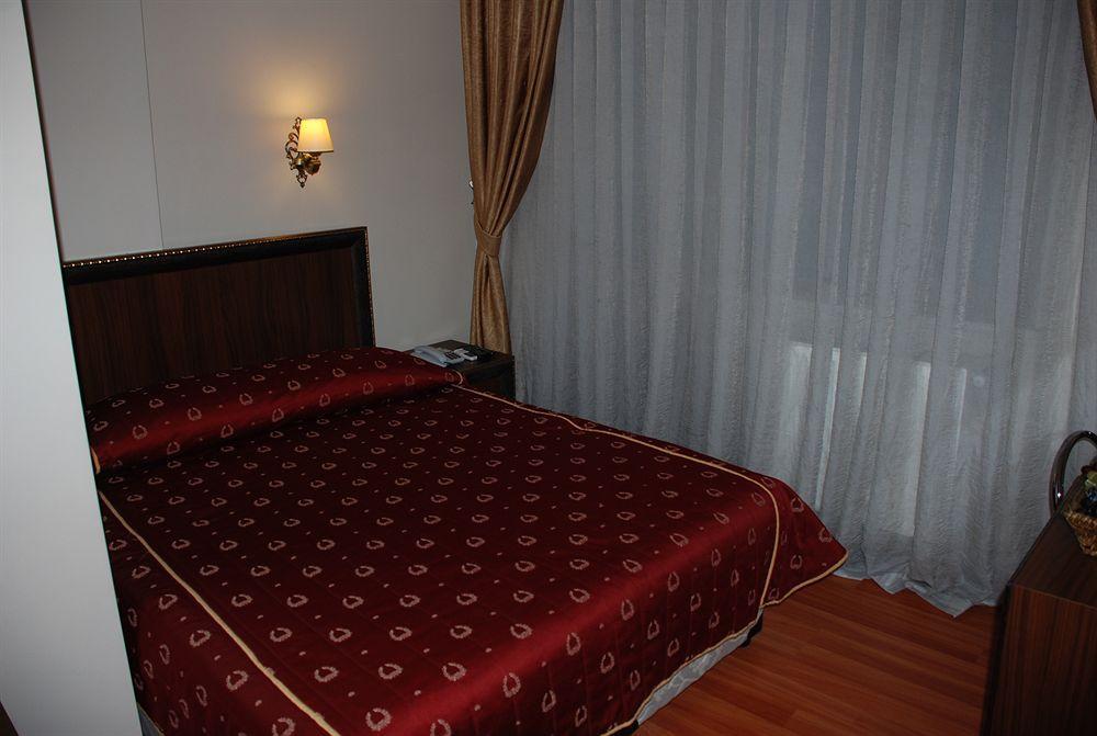 K Royal Hotel - Old City Istanbul Bagian luar foto